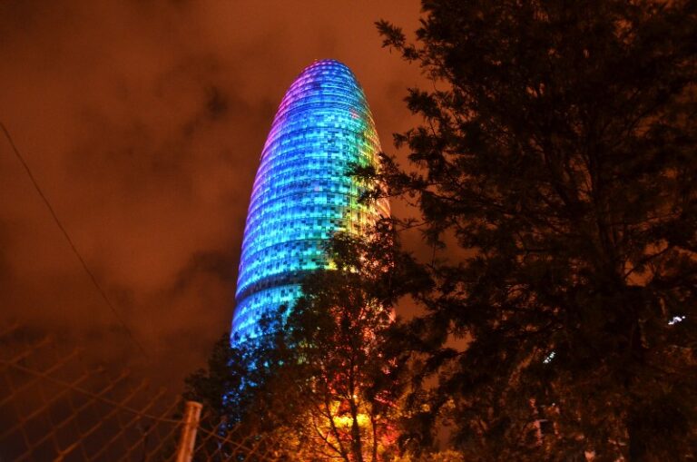 BCN Light: Iluminando Barcelona con Innovación y Creatividad