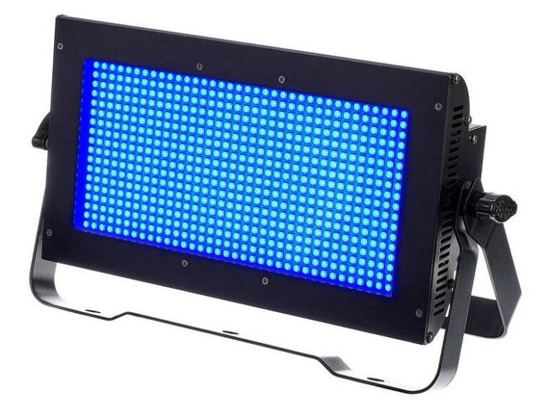 Cameo Thunder Wash 600 RGBW: El Efecto de Iluminación Multifuncional para Actuaciones Impactantes
