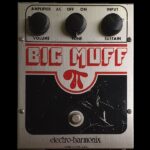 Review Big Muff V3 (1977): El Electro-Harmonix Big Muff V3: Un Pedal de Distorsión de Leyenda