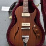 Review Private Build SS All-Mahogany Kikbuckers Cutaway: Kikbuckers Cutaway: La guitarra de caoba de B&G que eleva tu música